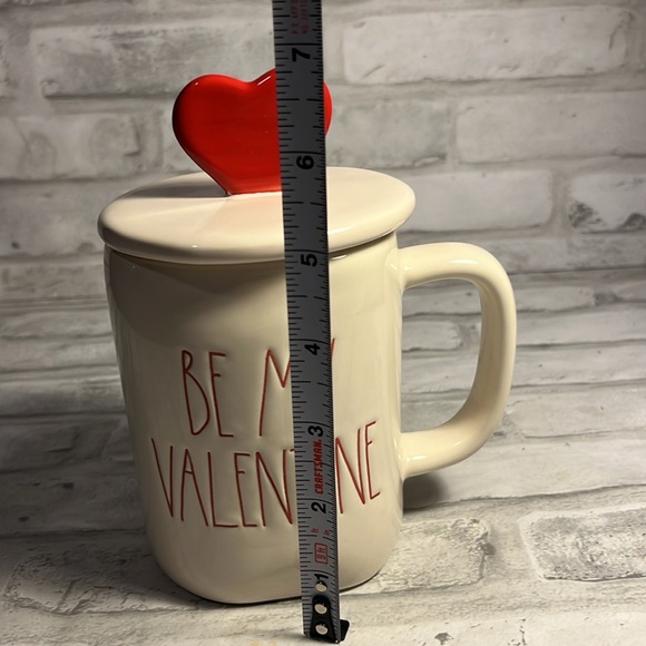 Be my Valentine 16 oz coffee mug with red heart lid Rae Dunn Artisan collection - Picture 7 of 9